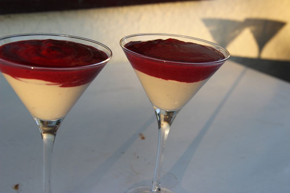 Panna cotta s ovocným pyré